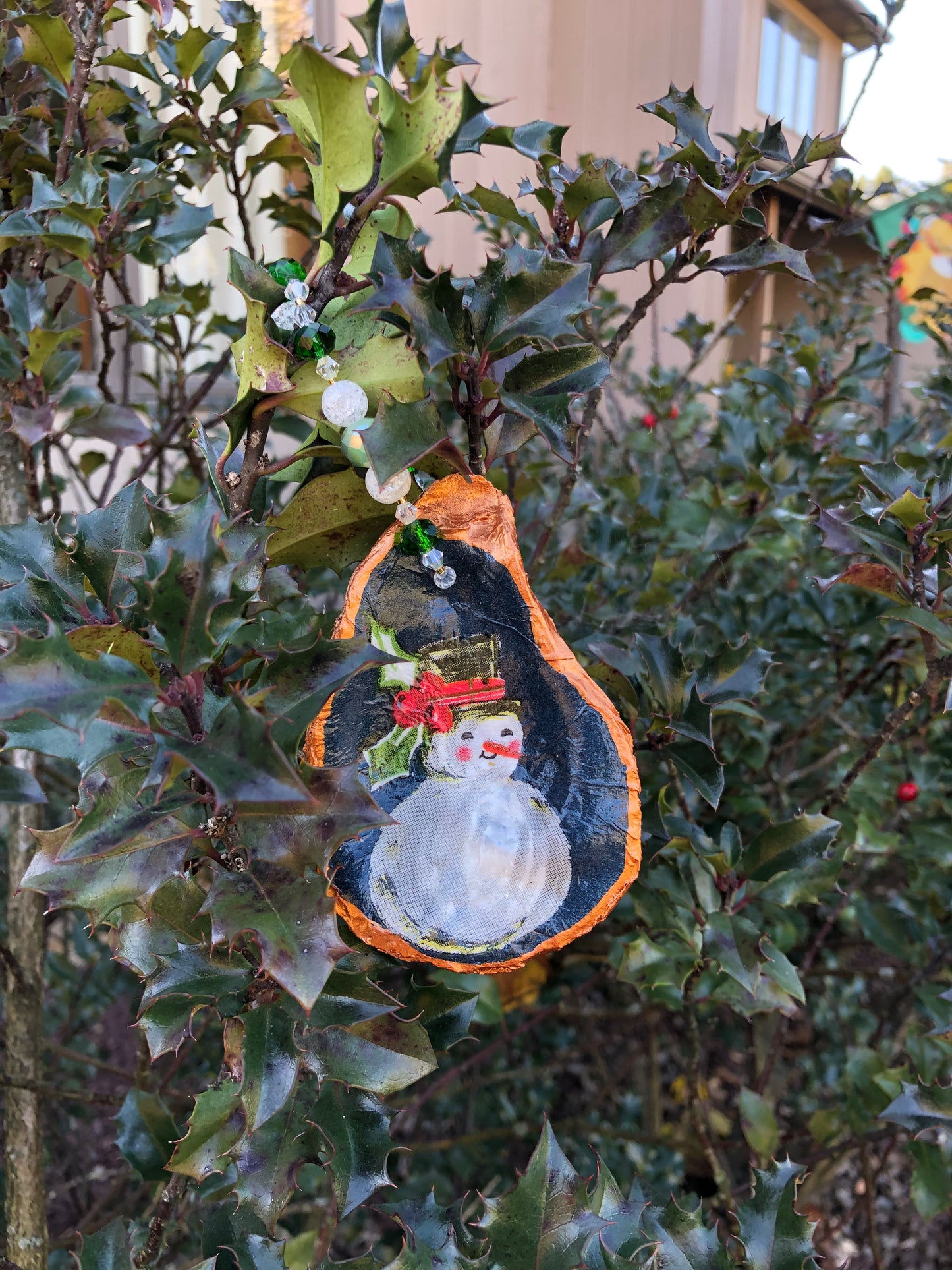 Snowman Oyster Shell