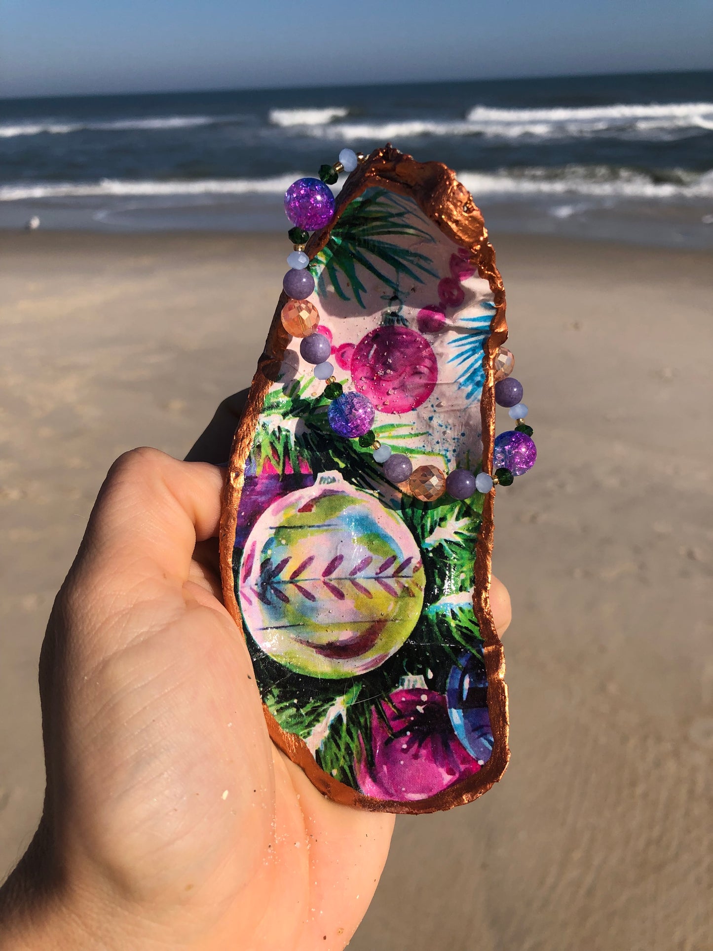 Vintage Glisten Oyster Shell