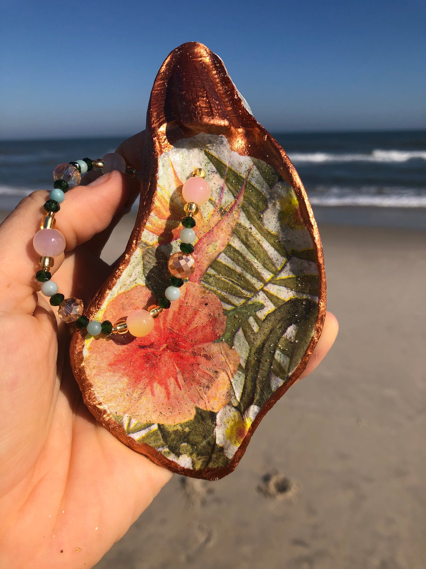 Warm Breezes Oyster Shell