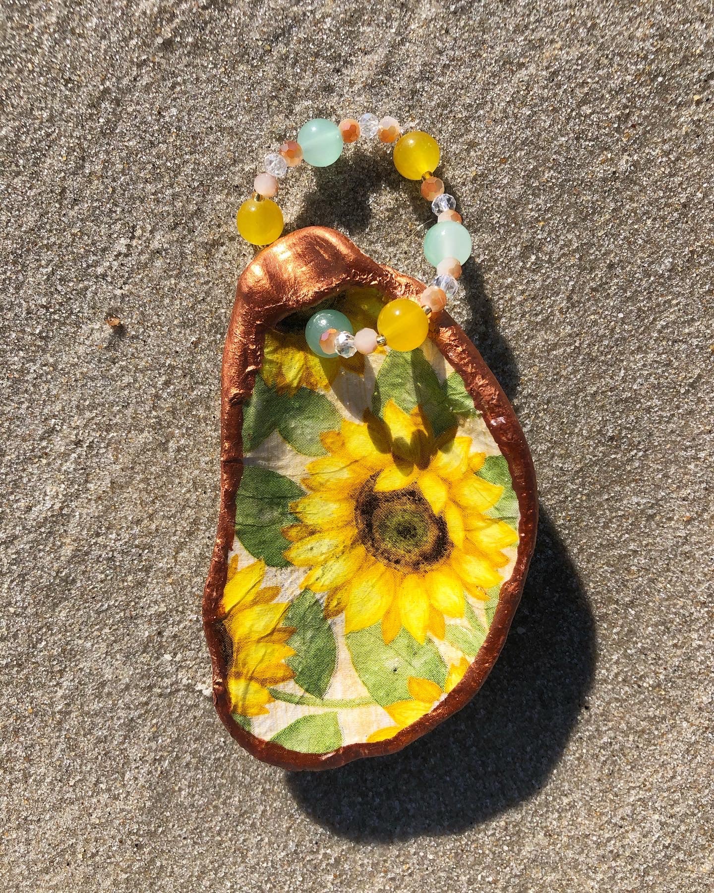 Sunflower Fields Oyster Shell